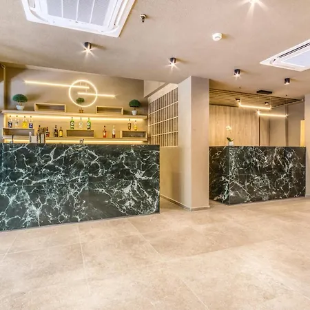 罗兹天文学酒店