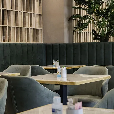 罗兹天文学酒店