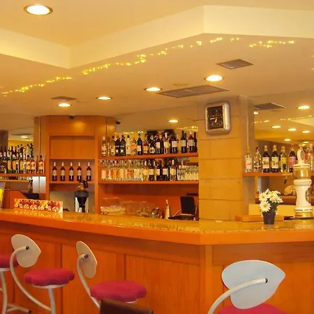 罗兹天文学酒店